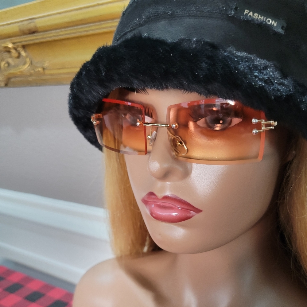 Peach Colored 🍑 Sun Shades 🕶 NWOT